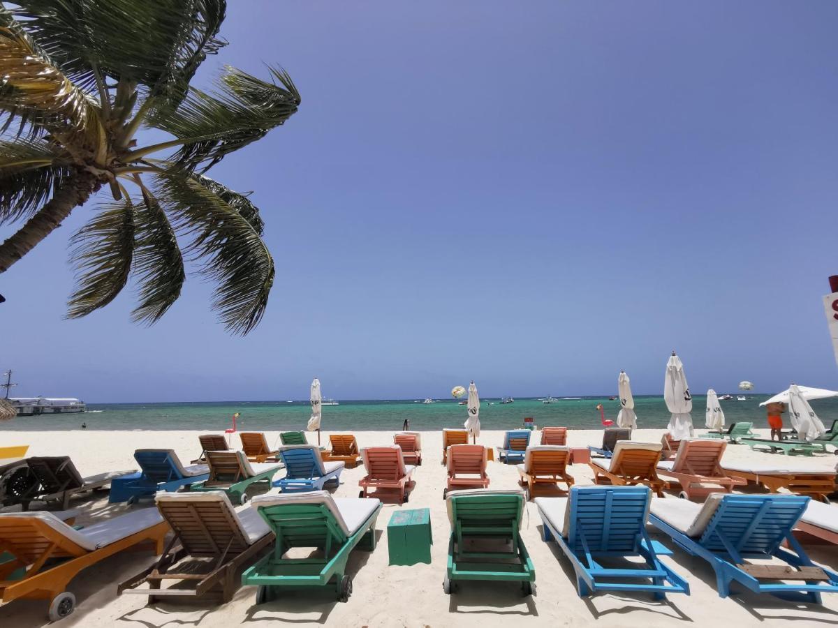 Coral Suites Beach Club & Spa Playa Los Corales 蓬塔卡纳 外观 照片
